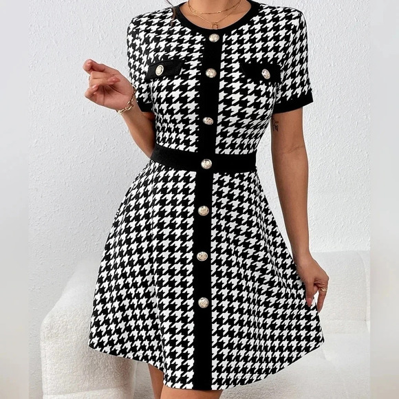 Dresses & Skirts - Houndstooth Print Button Front Dress